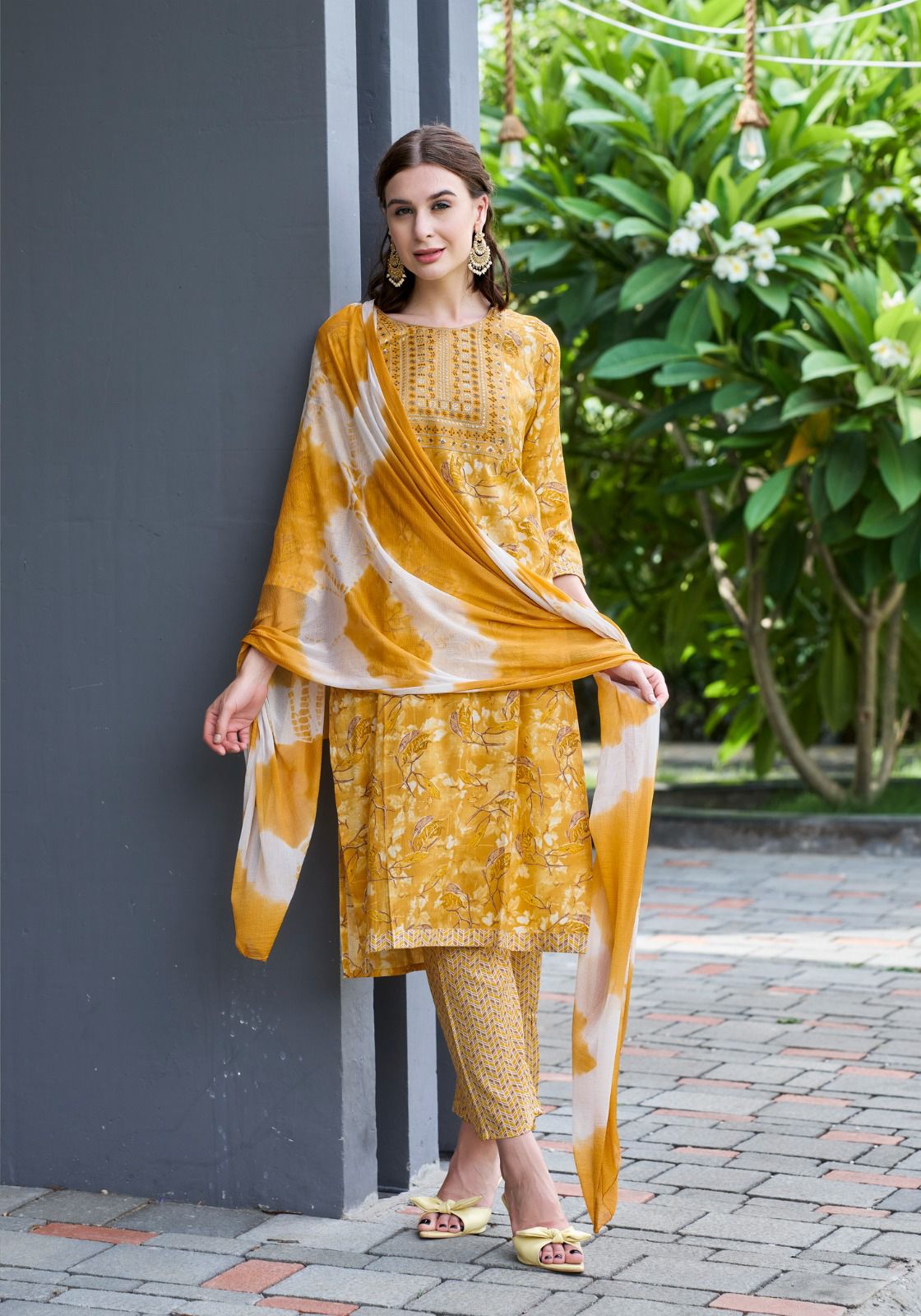Shagun Vol 4 By Mystic 9 Rayon Foil Printed Kurti With Bottom Dupatta Wholesalers In Delhi